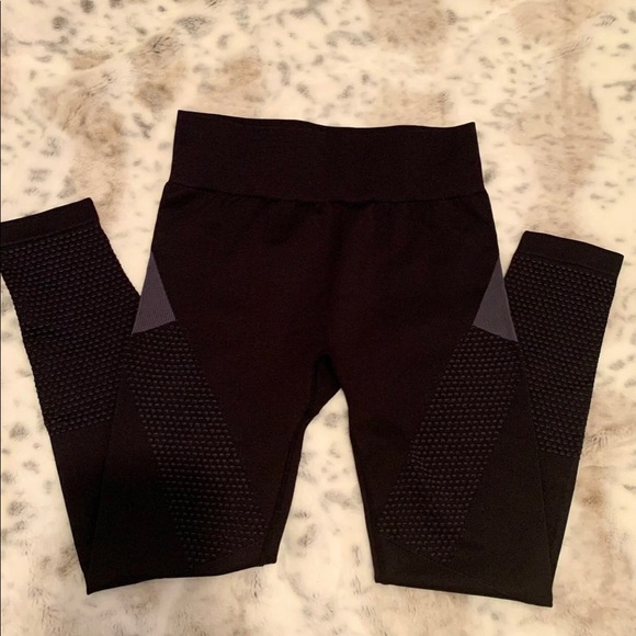Fabletics Demi lavato lyric set - Picture 2 of 14